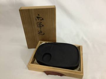 「木箱付き」 雨宮静軒 甲斐雨端硯 西落硯　中古品　送料無料　1円〜【58-22.NT】