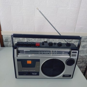 【1円スタート】AIWA TPR-650 FM/AM ラジカセ 昭和レトロ 現状品