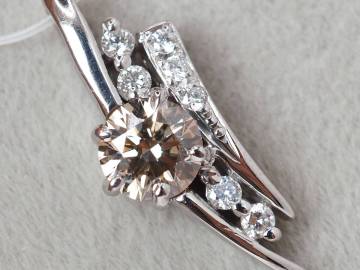 【10787M】Pt900 天然ダイヤモンド 0.55ct/0.12ct/3.15g ペンダントトップ