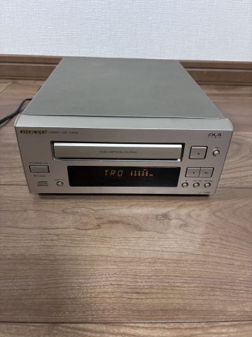 ONKYO オンキョー CDプレーヤー CDデッキ　C-705X ジャンク品