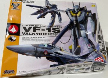 1〜　現状品　1/72 VF-1S バルキリー ロイ・フォッカー機 超時空要塞マクロス