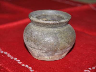 カンボジア　クメール古陶　小壺