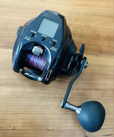 ダイワ 23レオブリッツ300J 通電、自動巻き上げ可 青物、真鯛、中深海、タチウオ、甘鯛、コマセ等に。DAIWA LEOBRITZ 300J 現状品
