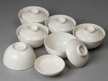 【五】白磁蓋茶碗 六客
