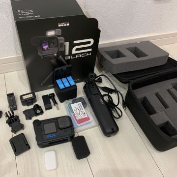 数回使用　GoPro Black ゴープロ アクションカメラ ビデオカメラ HERO12 充電器 アクセサリーセット