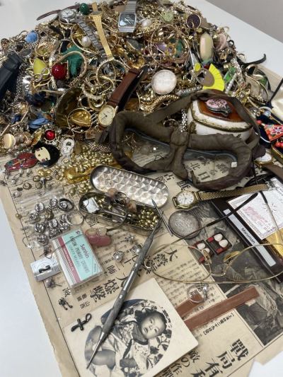 【遺品整理】K18・造幣局ホールマーク・SILVER等刻印含む 約12.8kg アクセサリー・歯科材・時計 大量まとめ 未精査 現状品 1円スタート