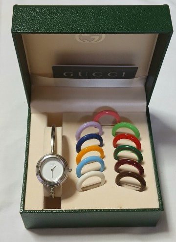 正規品美品/GUCCIチェンジベゼルレディース腕時計【箱付き】稼働中腕周り【2段階調整可能】16㎝～16.5㎝