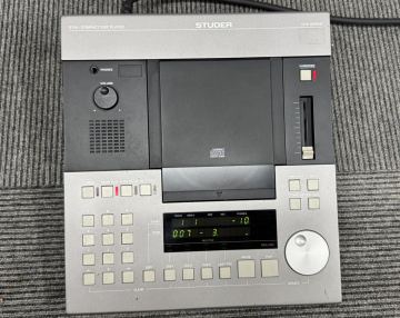 STUDER D730 CDプレーヤー 業務用CDデッキ 動作良好 読み込み良好 電源ケーブル付属