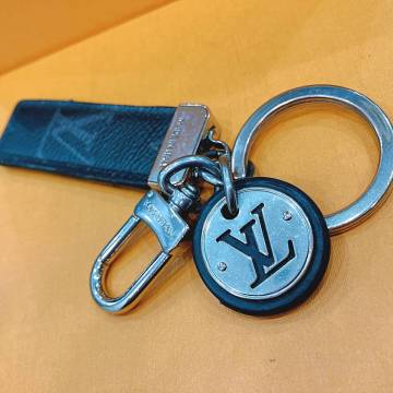 LOUIS VUITTON ルイヴィトン キーリング ポルトクレ ネオ ブラック モノグラム エクリプス キーホルダー 