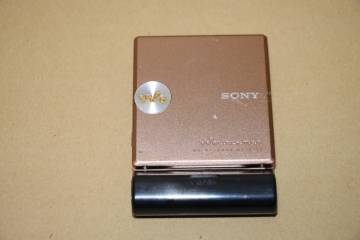 再生確認済み　MZ-E730　SONY MD WALKMAN　ポータブルMDプレイヤー　ウォークマン　外付け乾電池ケース付き　再生正常