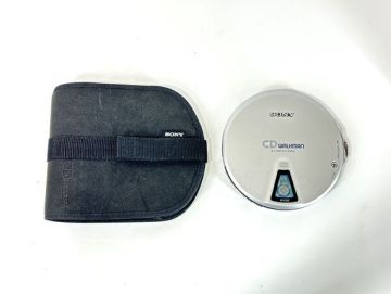 sa☆/【1円スタート】SONY CDウォークマン D-E01 特別モデル ウォークマン誕生20周年/CDウォークマン発売15周年 ジャンク品　/DY-6727
