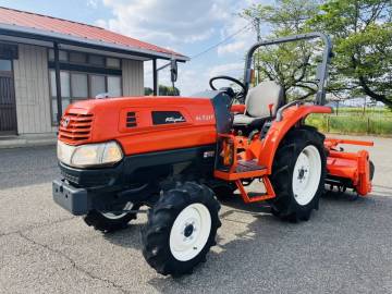 クボタ　トラクター　KL210. 21馬力