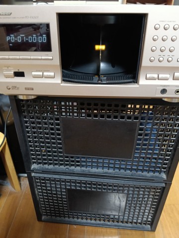 パイオニア ファイルタイプCDプレーヤー　PD-F1007 CDプレーヤー