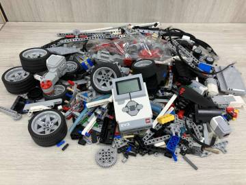 レゴ インテリジェントブロック EV3 (タイヤ、各種モーター、接続用のケーブル、フレーム、コネクター 他)