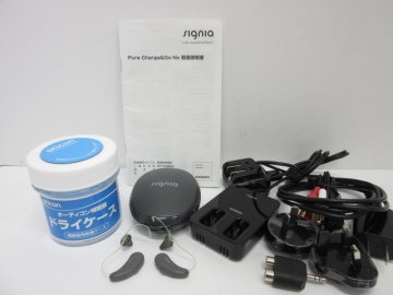 ヘルスケア祭 シグニア補聴器 Pure Charge&Go Nx ワイヤレス充電器 耳かけ型補聴器 両耳 中古品