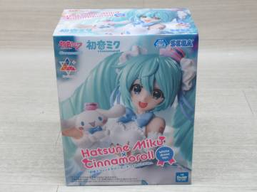08/Y580★初音ミクシリーズ　Luminasta　&ldquo;初音ミク&times;シナモロール&rdquo; ホワイトドレスVer.　★セガ★プライズ★フィギュア