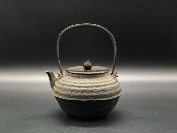 煎茶道具 時代物 古作 鉄瓶 釜師 銅蓋 小振 芋頭形 砲口 茶器 茶道具 500ml