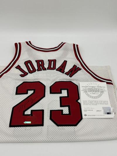 証明書付きUpper Deck/アッパーデック シカゴ・ブルズ マイケルジョーダン サイン入り ユニフォーム Jordan BULLS NBA