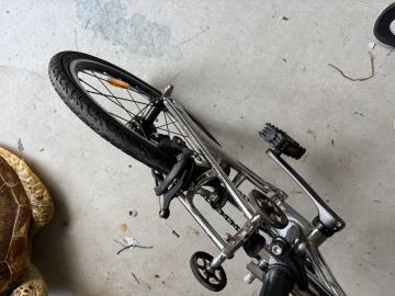 BROMPTON？ 折りたたみ自転車