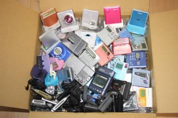 MDジャンク品　大量　まとめ105台　MZ-B3　PDM-7R　MZ-N10　MZ-E3　MZ-R910　SJ-MR200　MZ-R55　MZ-N1　SJ-SW9MD　MD-MT821 等 動作未確認