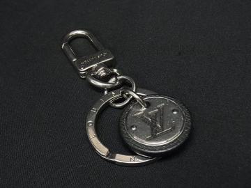 1円 LOUIS VUITTON ルイヴィトン M00741 LV サークル キーホルダー キーリング バッグチャーム シルバー系 HB4703