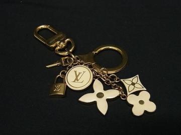 1円 LOUIS VUITTON ルイヴィトン M91927 ポルトクレ パンピーユ キーリング キーホルダー バッグチャーム ゴールド系 HB5149