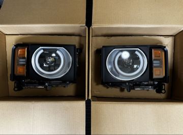 美品 ランドクルーザー 250 ランクル 純正 ヘッドライト 丸目 左 右セット【 ICHIKOH 60-341 】TRJ250W GDJ250W