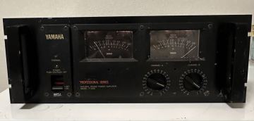 通電動作OK YAMAHA ヤマハ PROFESSIONAL SERIES P-2200 パワーアンプ 汚れ有り