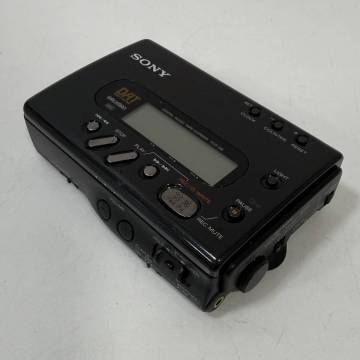 SONY ソニー TCD-D8 DAT WALKMAN ウォークマン 音出確認済 欠品あり 現状品