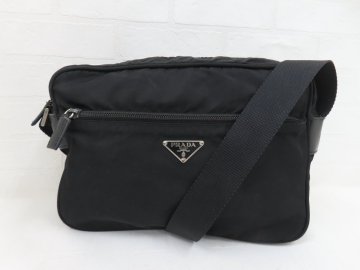 ◆美品◆PRADA プラダ◆ナイロン カーフ レザー 本革◆ショルダー バッグ カメラ◆ブラック シルバー金具◆イタリア製◆斜め掛け◆A19121
