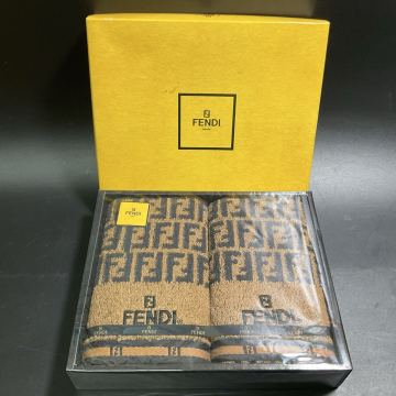 (804)未使用・長期保管品■FENDI フェンディ ズッカ柄 タオルセット■箱付き ブラウン■フェイスタオル■佐川60(送料説明欄)