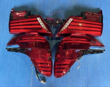 VALENTI 30系後期 ヴェルファイア ヴァレンティ ジュエル LEDテールランプ ULTRA ウルトラ TT30VEU-RC-4U中古