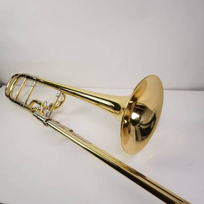 YAMAHA YSL-882V Xeno テナーバストロンボーン 当時最高峰 Vバルブ 美品 整備済 純正ケース付