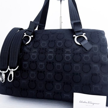 1108■新品同様■型崩れ無し■超希少デザイン■Ferragamo フェラガモ 2way ガンチーニ総柄 トートバッグ ボストン ビジネス A4 メンズ 黒