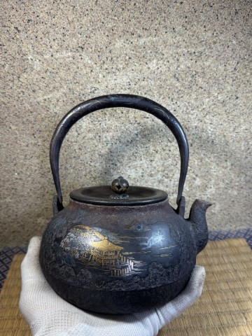 小振り 光玉堂　明治金工　平丸形　金象嵌　銀象嵌　 明治時代 鉄瓶 煎茶道具 修理無し 金属工芸