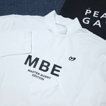 正規品　新品　PEARLY GATES　パーリーゲイツ　マスターバニー　ハイネックカットソー　ハイネック長袖　お洒落なBIGロゴ　ホワイト　size6