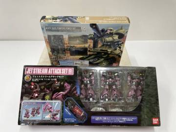 065-1004-06K★ 【未開封】HCM Pro ガンダム 2個セット ホワイトベース討伐隊 MS-06J ザクロ/ジェットストリームアタックセット MS-09 ドム