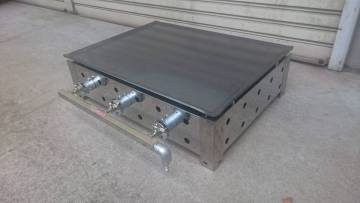 ３日以内に発送します 新品 鉄板焼器 プレス プロパンガス グリラー 鉄板焼き 調理厨房機器 卓上ガスコンロ 道の駅 模擬店 海鮮牡蠣 祭