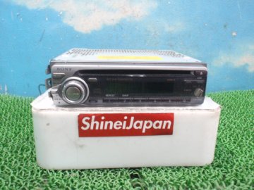 ★　916S2　アルファロメオ　スパイダー　についていた　社外　オーディオ　CDX-2200　ソニー　231199JJ