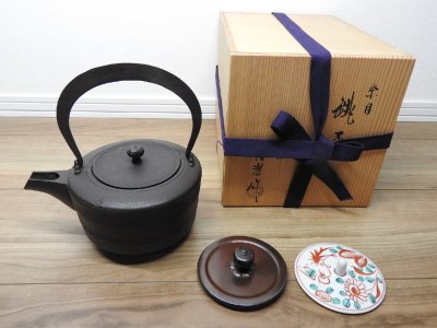 ★☆茶道具　煎茶道具　釜師 佐藤清光作　鉄瓶　 糸目 銚子・燗鍋（替え蓋付）　銅蓋　陶器蓋付　共箱　ｍ☆★