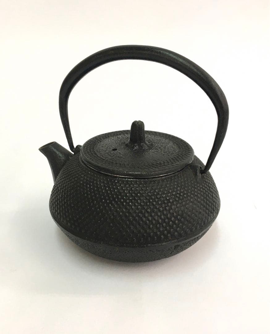 南部鉄器 アラレ 南部文秀堂 　鉄瓶小