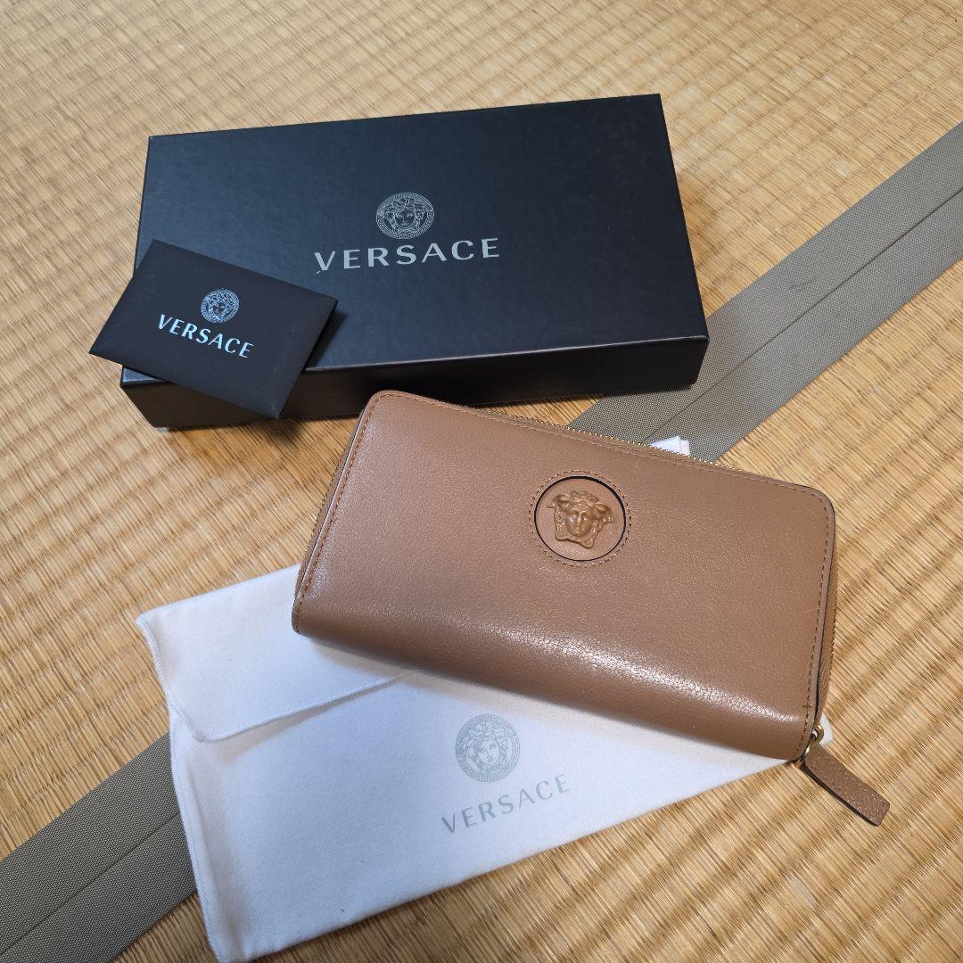 ヴェルサーチ　メデューサ長財布