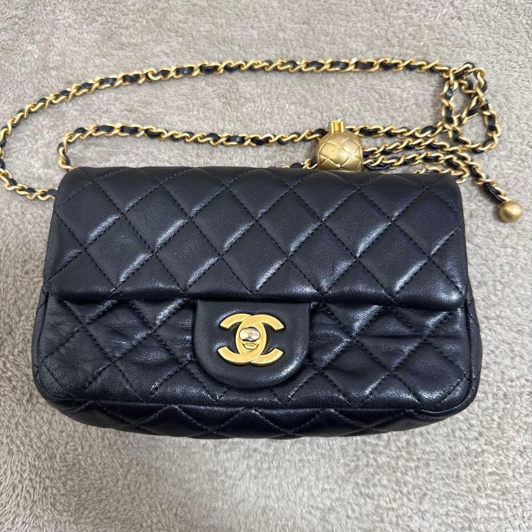 CHANEL