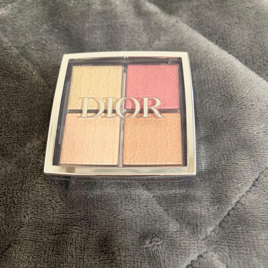 DIOR BACKSTAGEフェイスグロウパレット 004ローズゴール