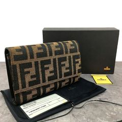 送料込み！ 極美品 FENDI 三つ折り財布 8M0011 箱付き 573